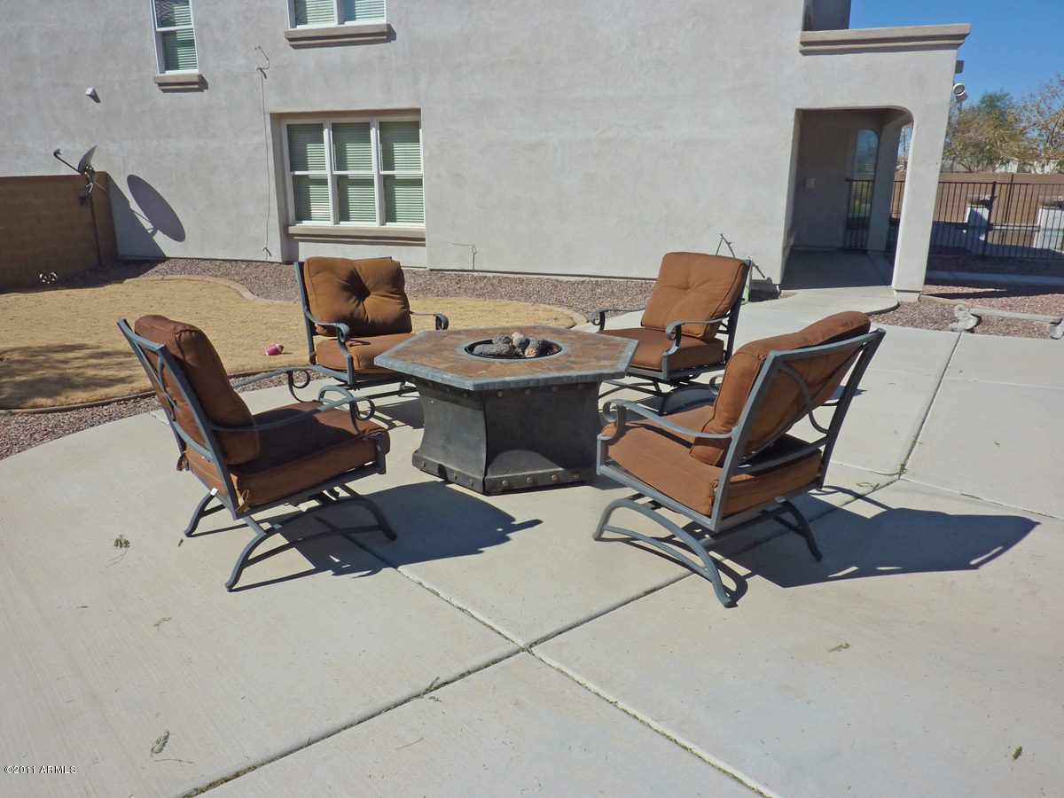 4564 East Bonanza Road Gilbert, AZ 85297 - Photo 26 of 36 Fire Pit