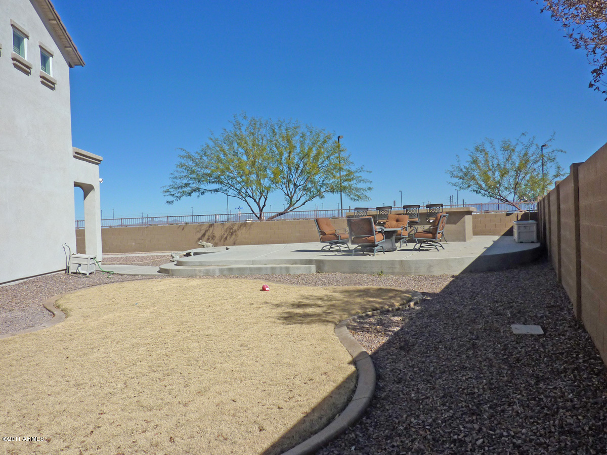 4564 East Bonanza Road Gilbert, AZ 85297 - Photo 33 of 36 Backyard