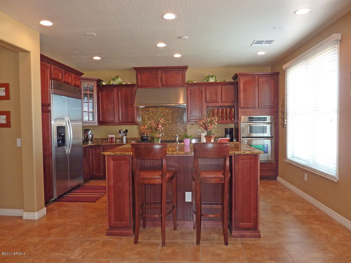 4564 East Bonanza Road Gilbert, AZ 85297 - Photo 4 of 36 Kitchen