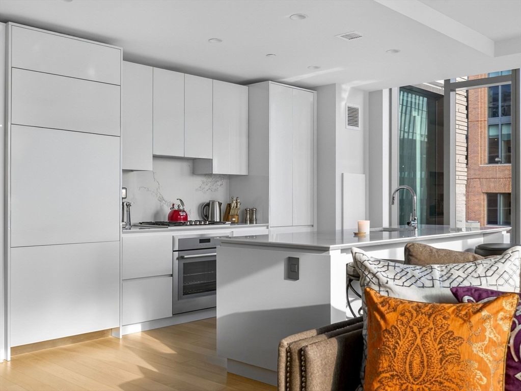 135 Seaport Boulevard, Unit 2008 Boston, MA 02210 - Photo 6 of 39