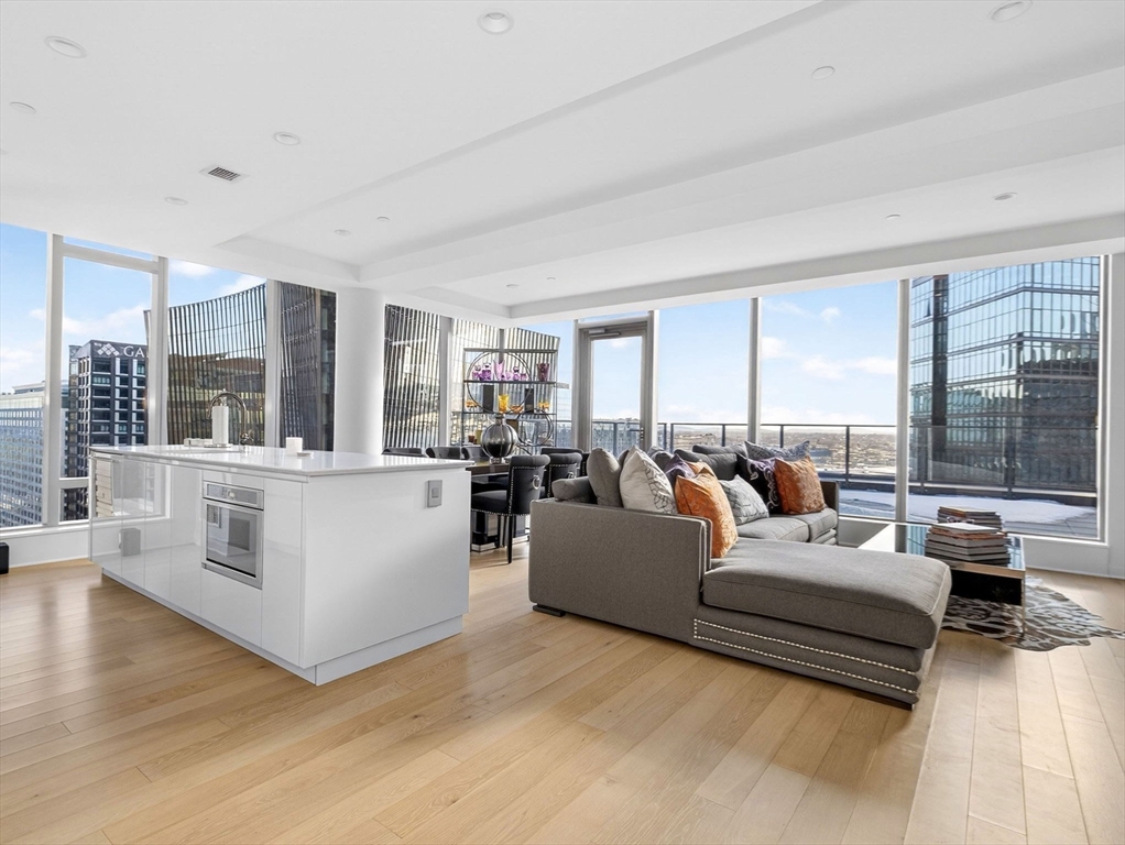 135 Seaport Boulevard, Unit 2008 Boston, MA 02210 - Photo 7 of 39