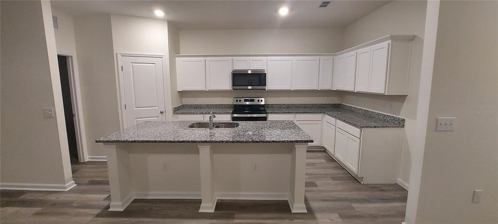 856 Kings Pine Ruskin, FL 33570 - Photo 9 of 36