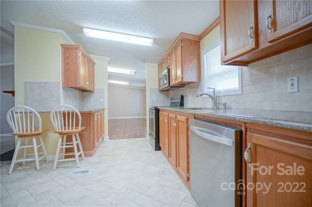 5995 Lake Wylie Road Clover, SC 29710 - Photo 11 of 43 Gallery Image 11