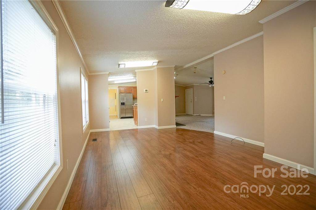 5995 Lake Wylie Road Clover, SC 29710 - Photo 16 of 43 Gallery Image 16