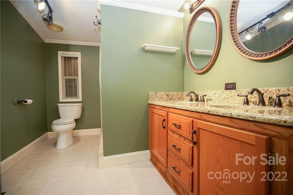 5995 Lake Wylie Road Clover, SC 29710 - Photo 21 of 43 Gallery Image 21
