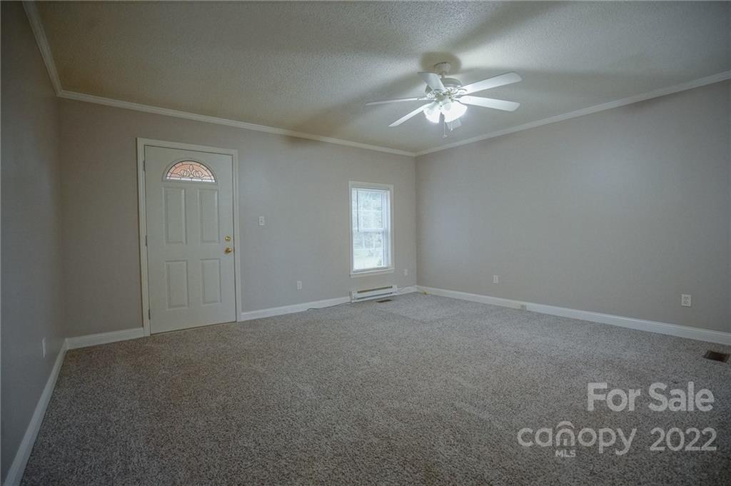 5995 Lake Wylie Road Clover, SC 29710 - Photo 30 of 43 Gallery Image 30