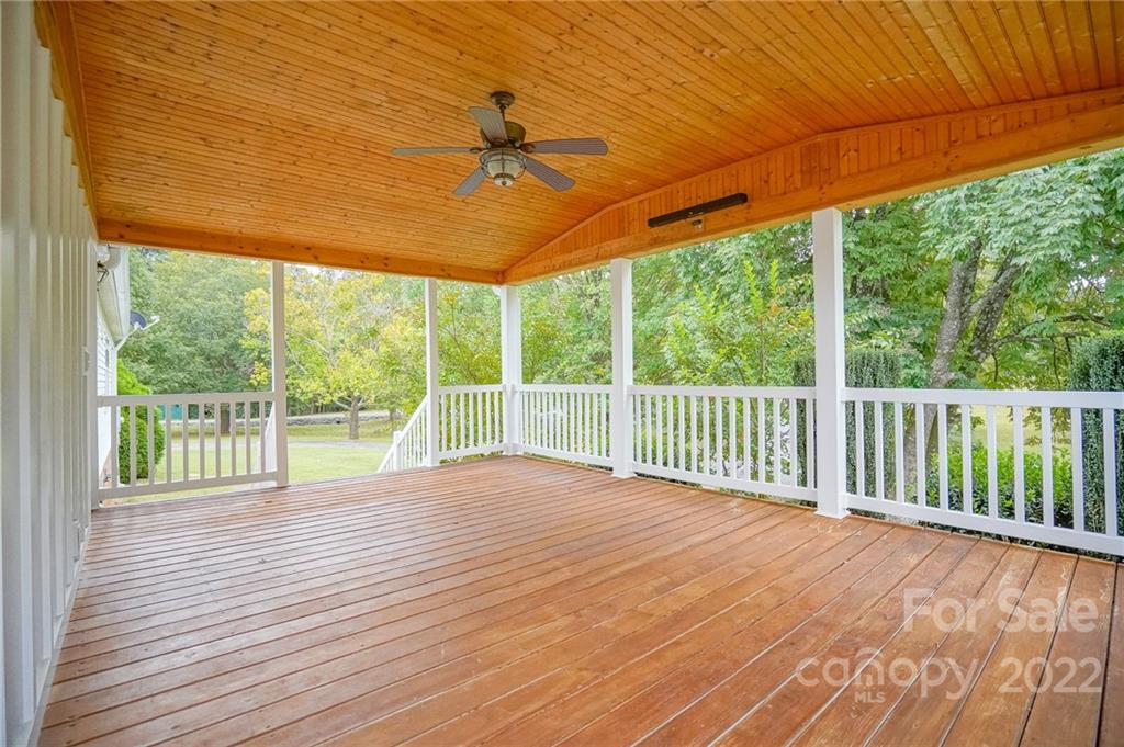 5995 Lake Wylie Road Clover, SC 29710 - Photo 33 of 43 Gallery Image 33
