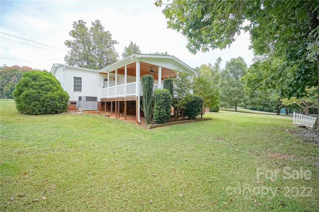 5995 Lake Wylie Road Clover, SC 29710 - Photo 42 of 43 Gallery Image 42
