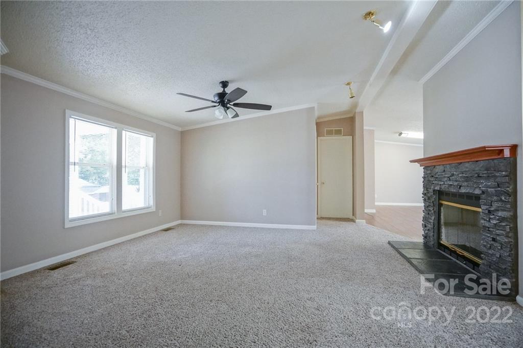 5995 Lake Wylie Road Clover, SC 29710 - Photo 7 of 43 Gallery Image 7