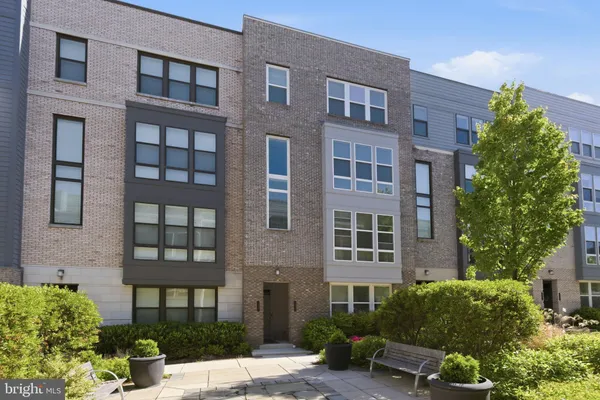 $3,500 | 13367 Launders Street, Herndon, VA 20171