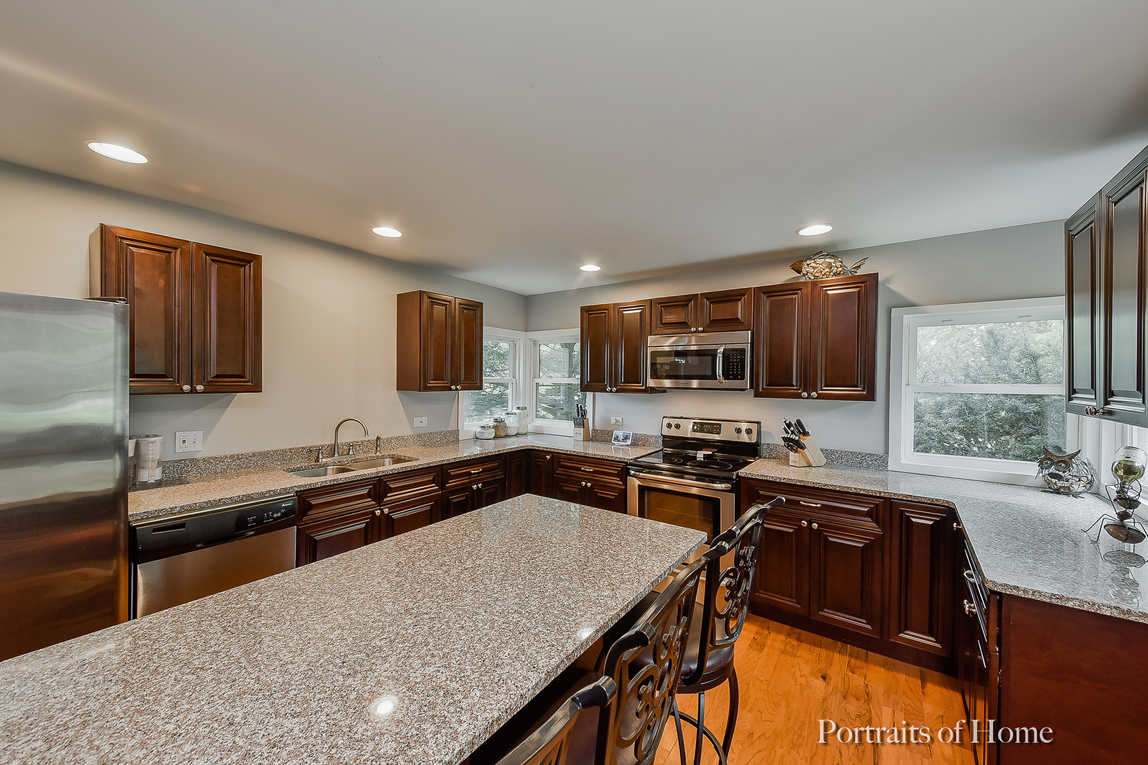 41W932 Main Street Road Elburn, IL 60119 - Photo 4 of 32