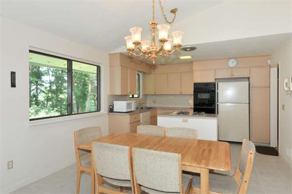 84 Indian Head Road Framingham, MA 01701 - Photo 7 of 12 Gallery Image 7
