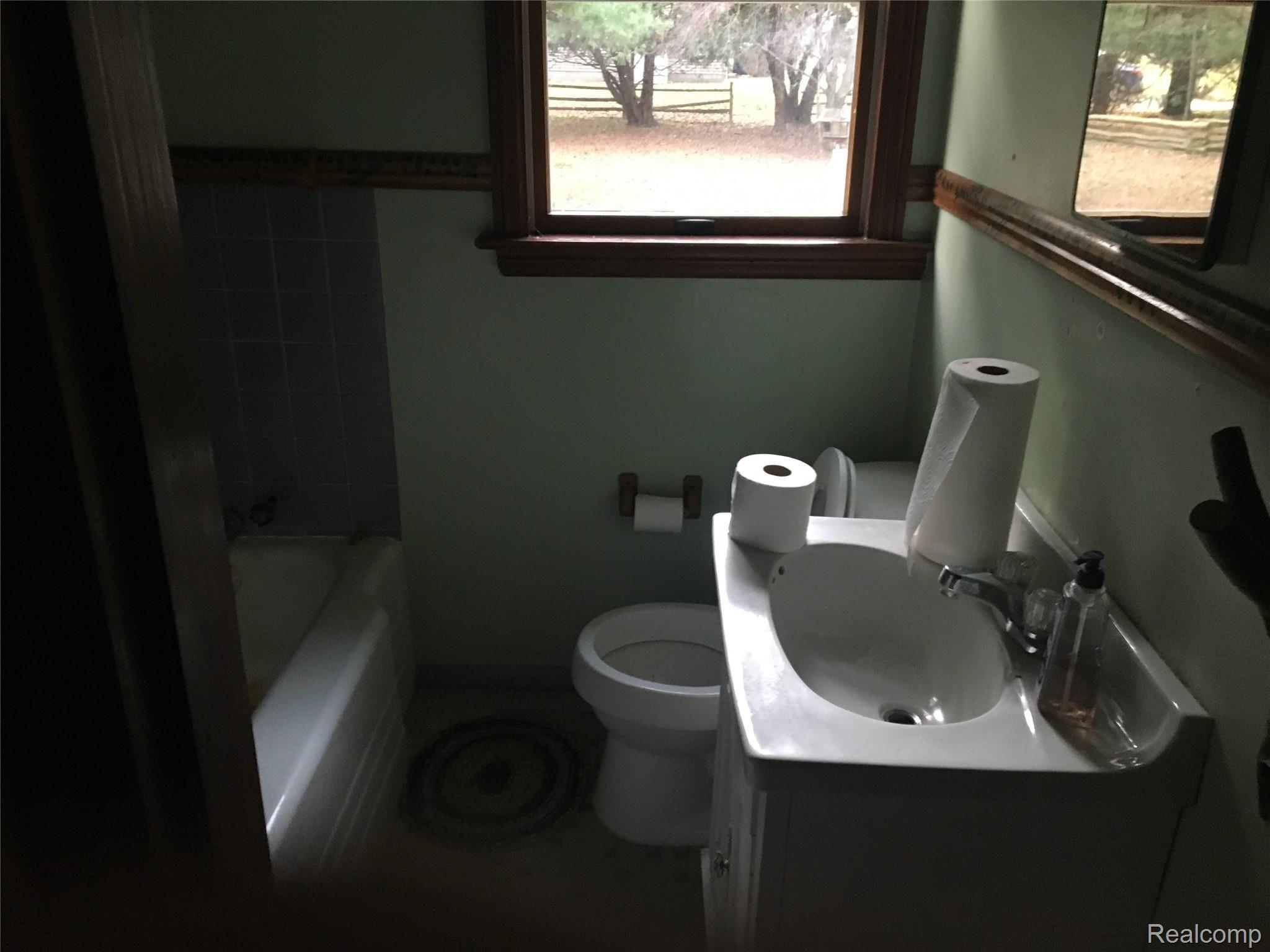 6855 Baker Road Lexington, MI 48450 - Photo 22 of 23 IMG_0708.JPG