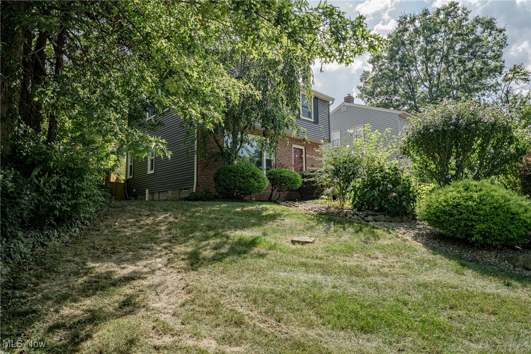 1494 Laclede Road South Euclid, OH 44121 - Photo 3 of 34