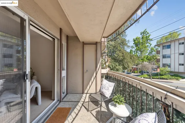 $399,000 | 323 Monte Vista Avenue, Unit 103, Oakland, CA 94611