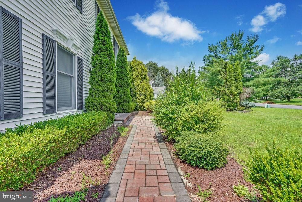 61 Hickory Hill Road Jackson, NJ 08527 - Photo 3 of 28 Gallery Image 3