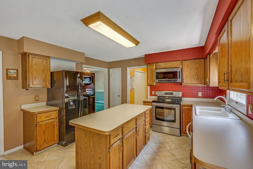 61 Hickory Hill Road Jackson, NJ 08527 - Photo 9 of 28 Gallery Image 9