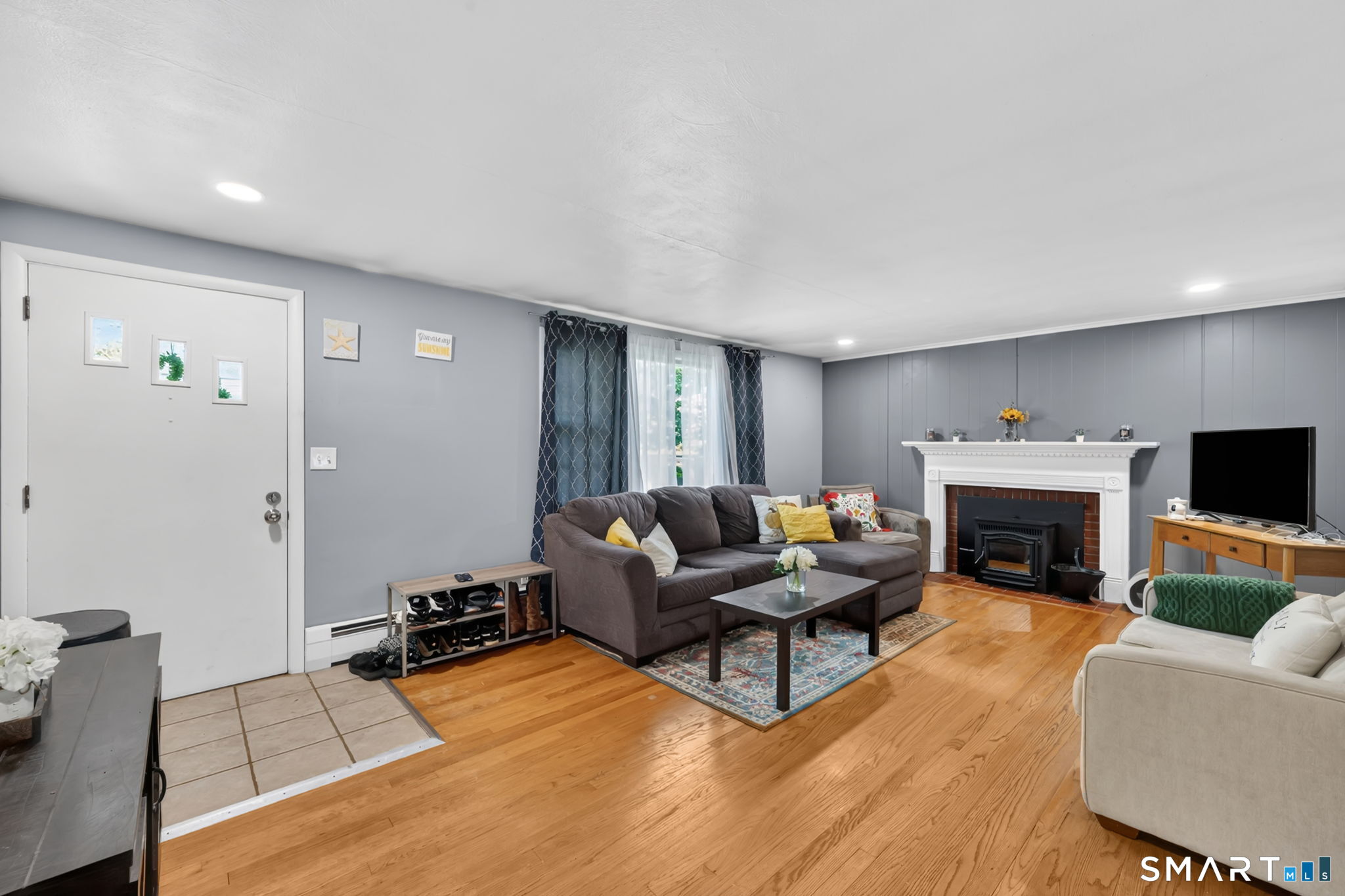 141 Tanner Street Manchester, CT 06042 - Photo 7 of 24