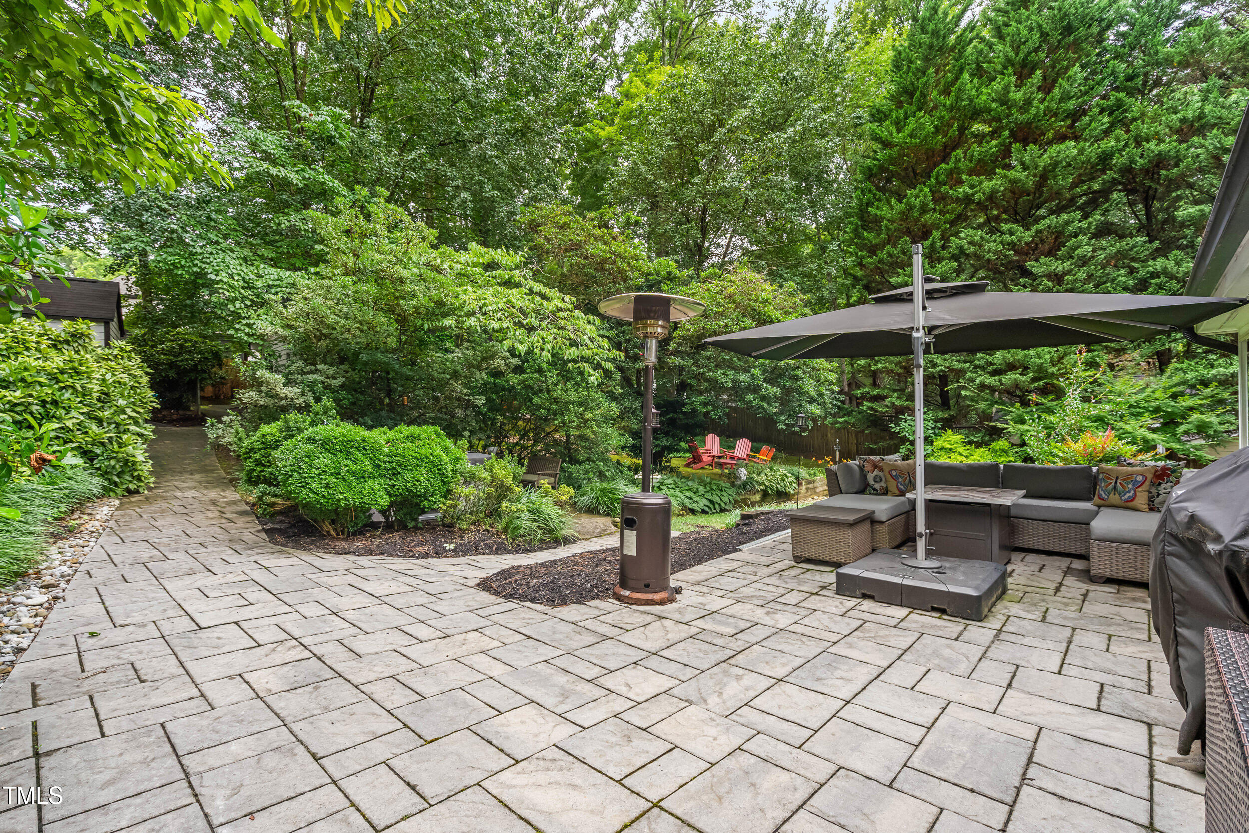 911 Temple Street Raleigh, NC 27609 - Photo 41 of 61 Patio