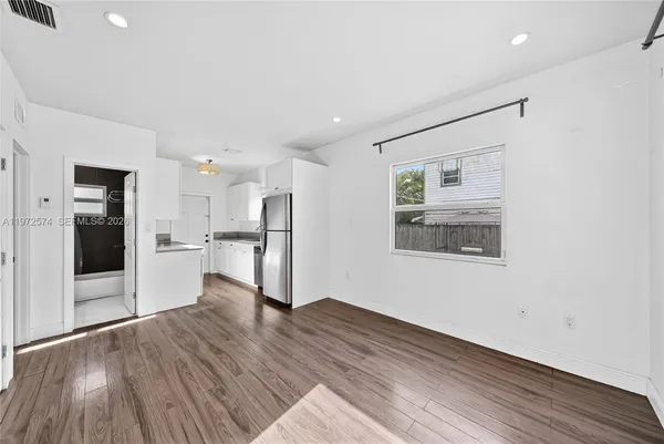 $2,200 | 1460 Northwest 2nd Street, Unit 1458, Miami, FL 33125