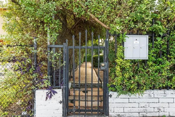 $2,200 | 1460 Northwest 2nd Street, Unit 1458, Miami, FL 33125