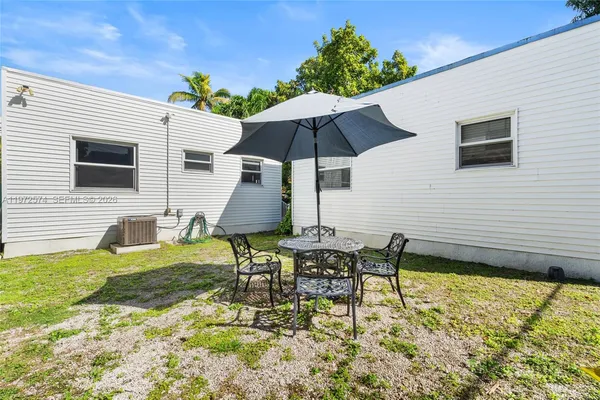 $2,200 | 1460 Northwest 2nd Street, Unit 1458, Miami, FL 33125