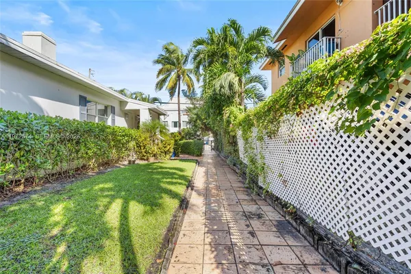 $2,200 | 1460 Northwest 2nd Street, Unit 1458, Miami, FL 33125
