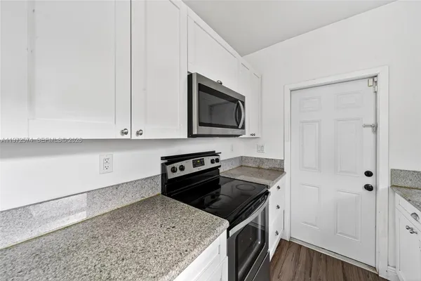 $2,200 | 1460 Northwest 2nd Street, Unit 1458, Miami, FL 33125