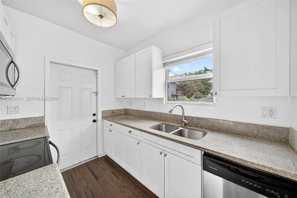 $2,200 | 1460 Northwest 2nd Street, Unit 1458, Miami, FL 33125