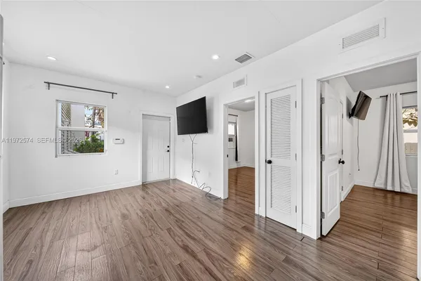 $2,200 | 1460 Northwest 2nd Street, Unit 1458, Miami, FL 33125