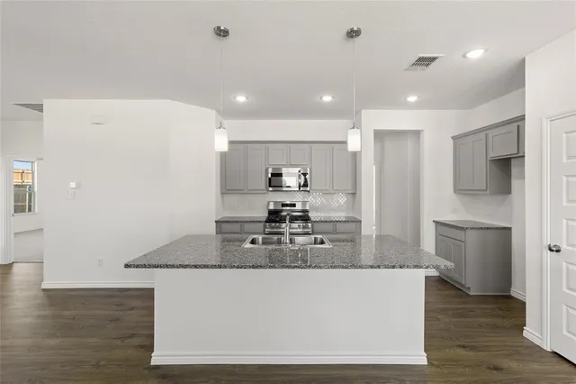 $314,900 | 420 Comanche Drive, Cleburne, TX 76033