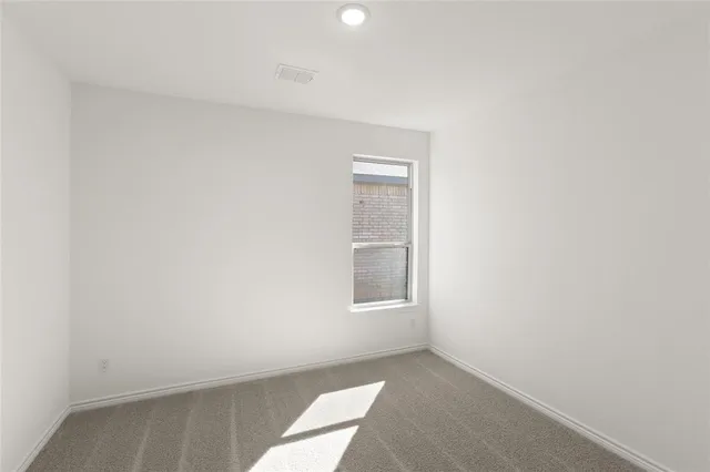 $314,900 | 420 Comanche Drive, Cleburne, TX 76033