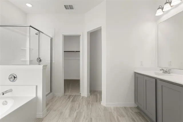 $314,900 | 420 Comanche Drive, Cleburne, TX 76033