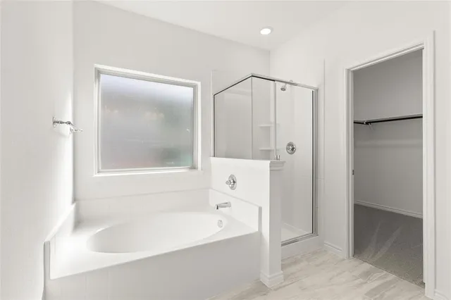 $314,900 | 420 Comanche Drive, Cleburne, TX 76033