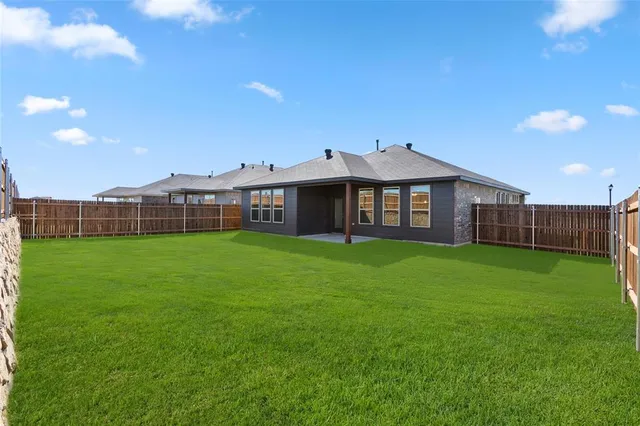 $314,900 | 420 Comanche Drive, Cleburne, TX 76033