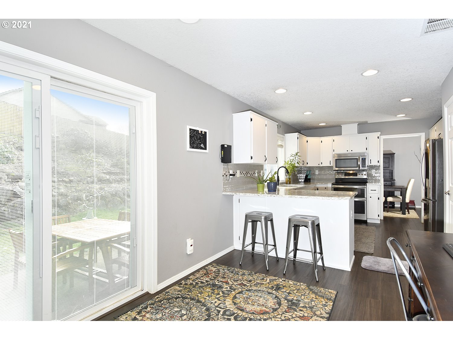 36480 Yocum Loop Sandy, OR 97055 - Photo 11 of 30 Gallery Image 11