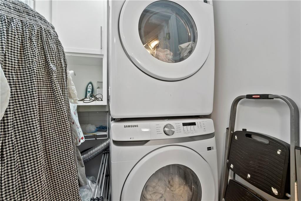 2924 Wintercrest Way Atlanta, GA 30360 - Photo 19 of 36 a utility room with dryer and washer