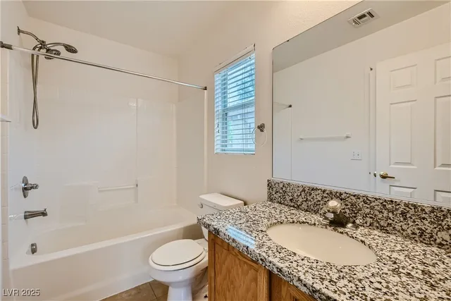 $1,675 | 5174 Starter Avenue, Las Vegas, NV 89156