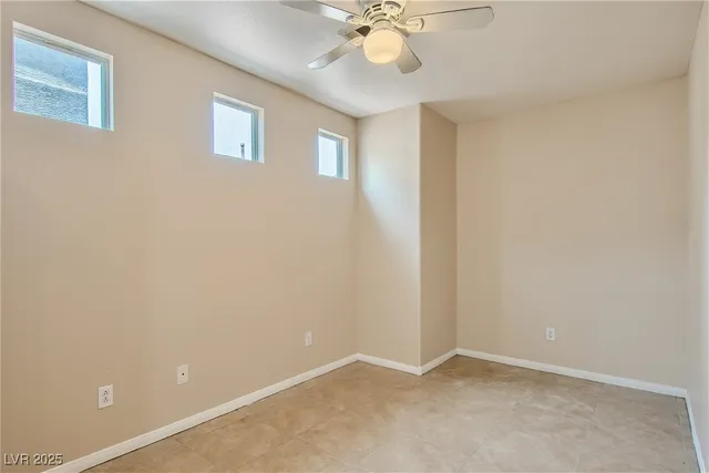 $1,675 | 5174 Starter Avenue, Las Vegas, NV 89156