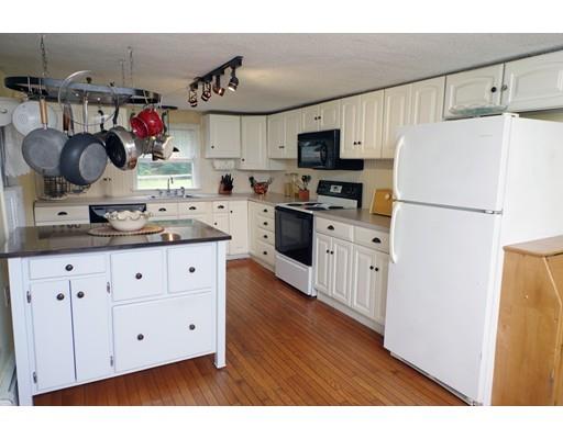 6 Brooks Village Road Templeton, MA 01468 - Photo 9 of 25