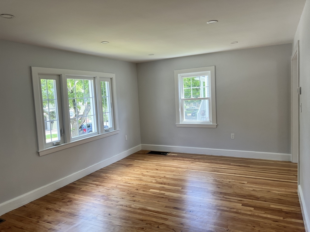 96 Buchanan Road Boston, MA 02132 - Photo 5 of 20