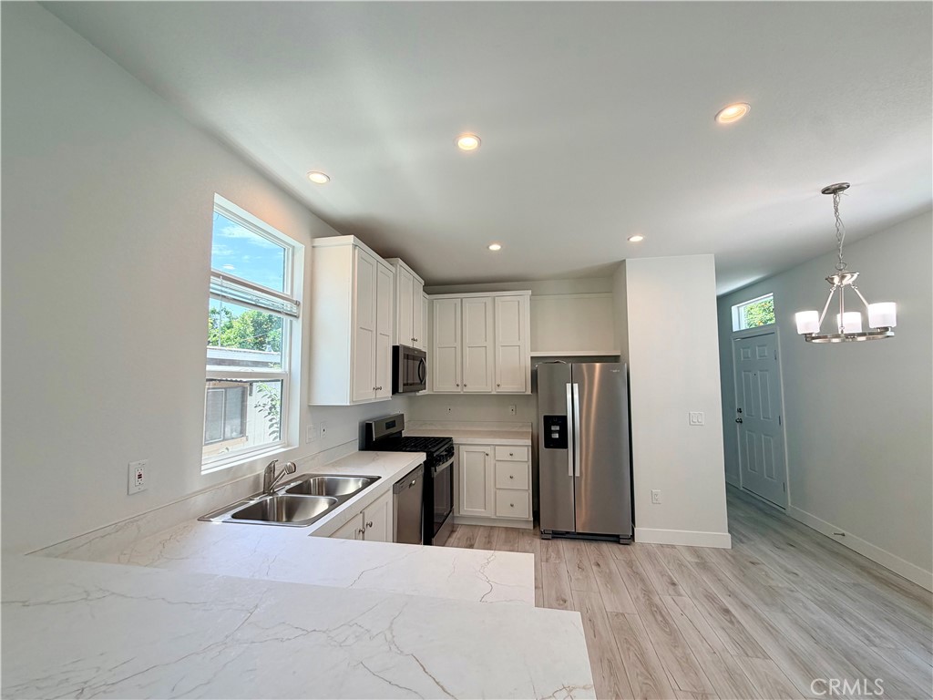 5803 Mission Boulevard, Unit 14 Riverside, CA 92509 - Photo 12 of 27