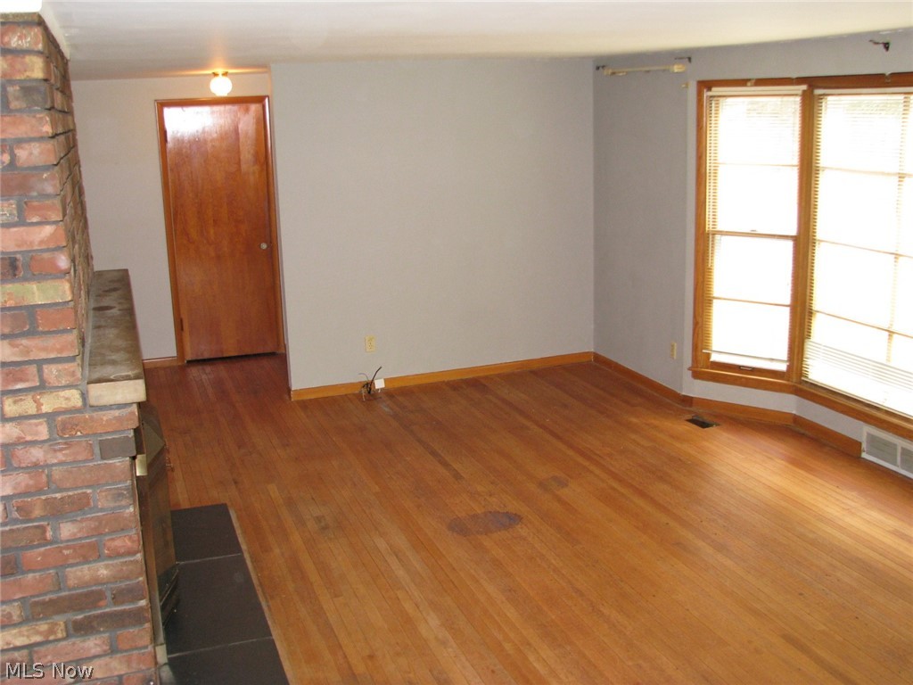 37230 Bainbridge Road Solon, OH 44139 - Photo 2 of 31 Gallery Image 2