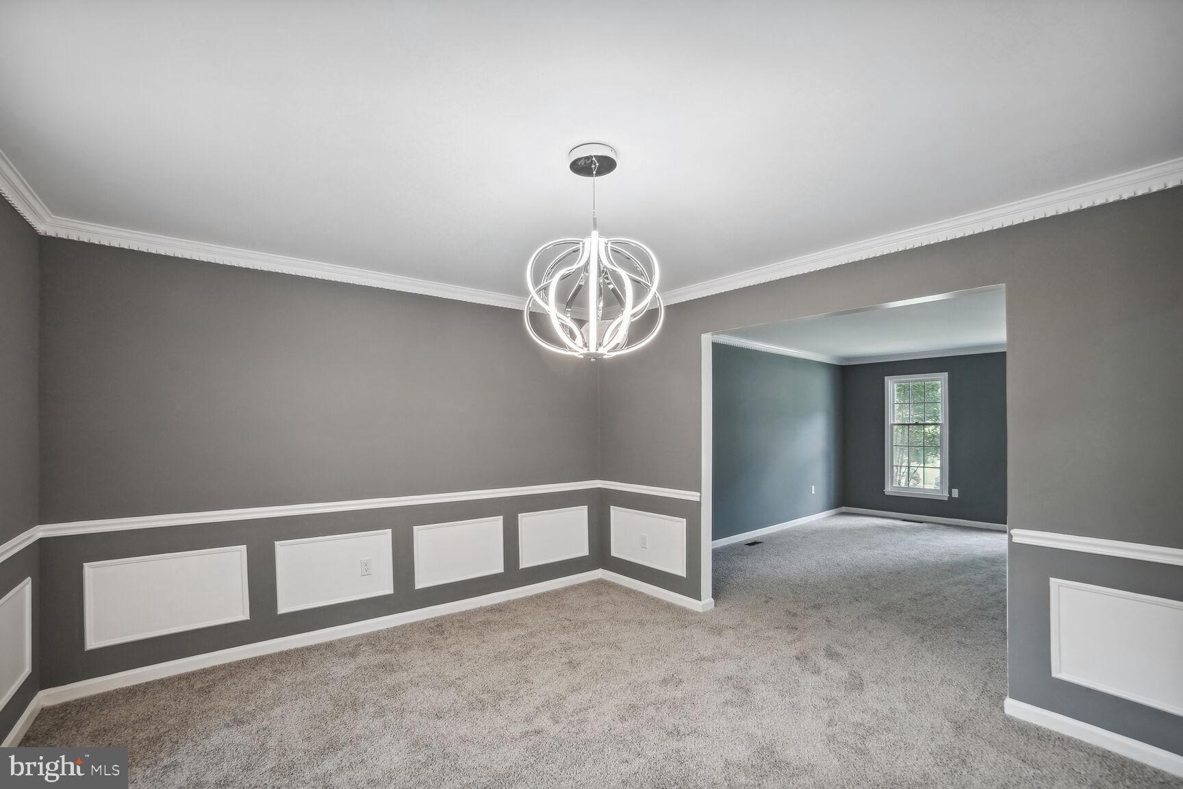 15519 Langside Street Silver Spring, MD 20905 - Photo 12 of 35 Dining room