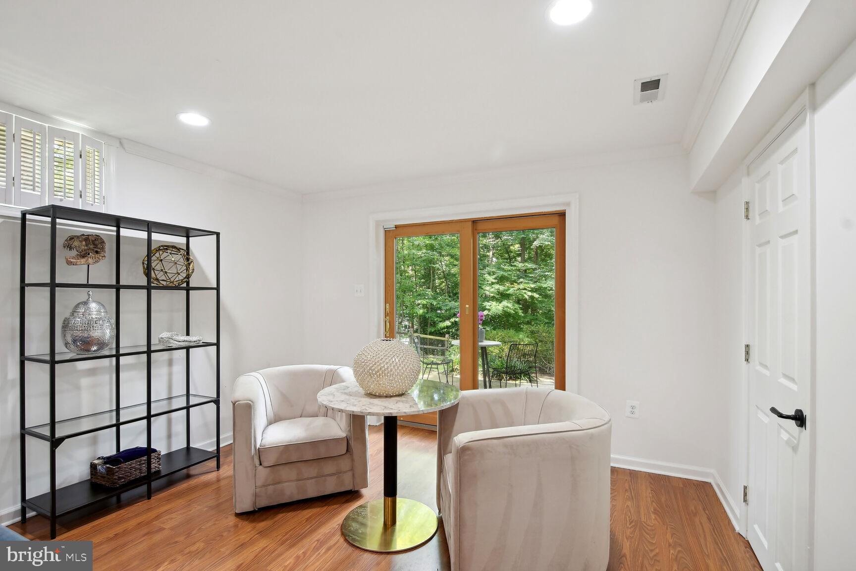 11122 Timberhead Lane Reston, VA 20191 - Photo 24 of 30