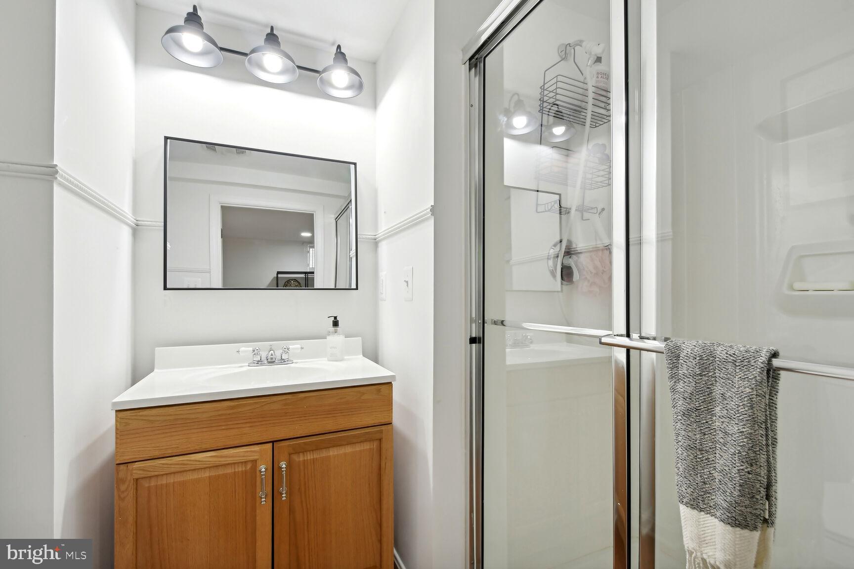 11122 Timberhead Lane Reston, VA 20191 - Photo 25 of 30
