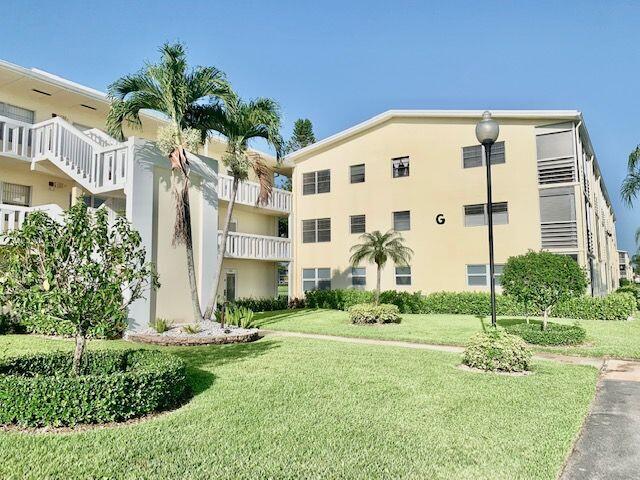 274 Dorset G Boca Raton, FL 33434 - Photo 1 of 23 Dorset G