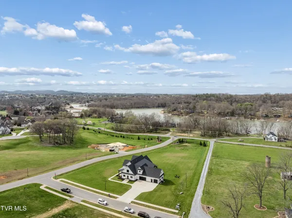 $2,100,000 | 133 Wake Robin Lane, Johnson City, TN 37601