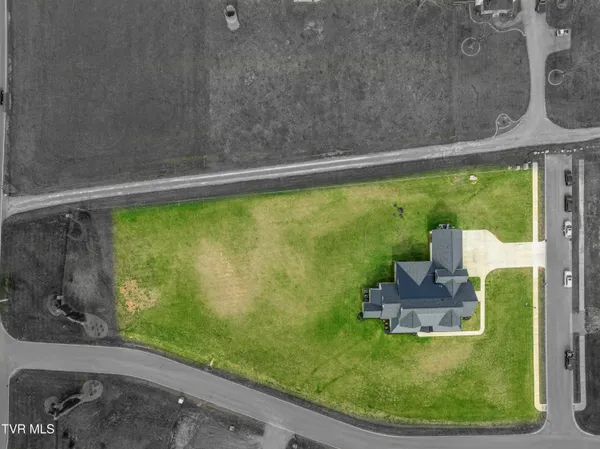 $2,100,000 | 133 Wake Robin Lane, Johnson City, TN 37601