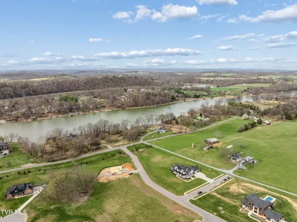 $2,100,000 | 133 Wake Robin Lane, Johnson City, TN 37601